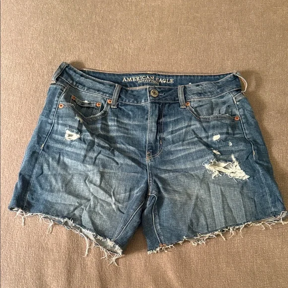 American Eagle Outfitters Frayed Hem Blue Jean Shorts - Picture 1 of 5